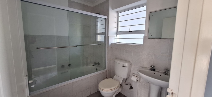 To Let 2 Bedroom Property for Rent in Pinelands Western Cape